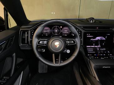 Porsche Cayenne E4 Coupé Electric — photo 15