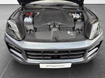 Porsche Cayenne III GTS Coupé — photo 9