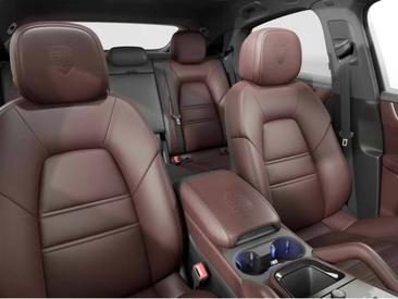 Porsche Cayenne III E-Hybrid Coupé Black Edition — photo 8