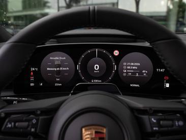 Porsche Cayenne E4 S Coupé Electric — photo 22