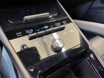 Porsche Cayenne III Black Edition — photo 17