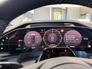 Porsche Cayenne E4 S Coupé Electric — photo 18