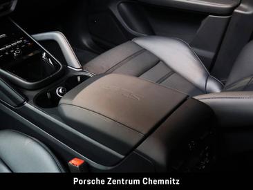 Porsche Cayenne III GTS — photo 34