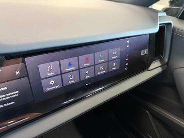 Porsche Cayenne E4 S Coupé Electric — photo 22