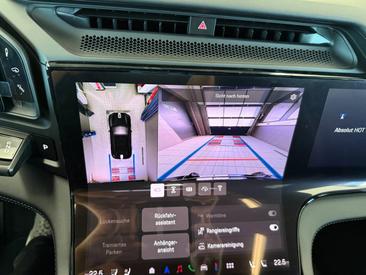 Porsche Cayenne E4 S Coupé Electric — photo 24