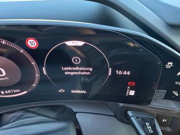 Porsche Cayenne E4 S Coupé Electric — photo 32