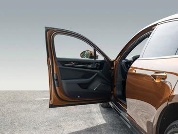 Porsche Panamera III Turbo E-Hybrid — photo 25
