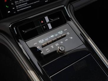 Porsche Panamera III Turbo E-Hybrid — photo 27