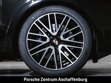 Porsche Cayenne III GTS — photo 11