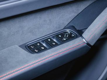 Porsche Cayenne III GTS — photo 24