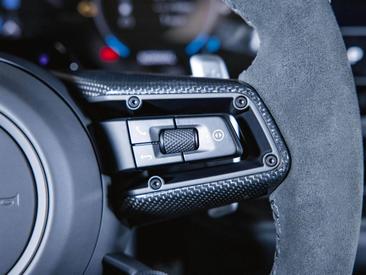 Porsche Cayenne III GTS — photo 33