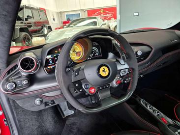 Ferrari F8 Tributo — photo 10