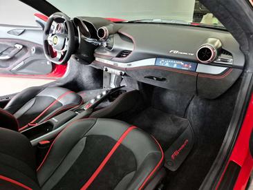 Ferrari F8 Tributo — photo 11