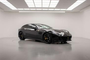 Ferrari GTC4Lusso — photo 4