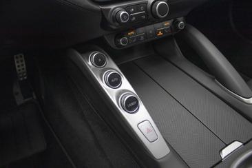 Ferrari GTC4Lusso — photo 17