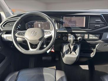 Volkswagen Multivan Highline Exclusive — photo 12
