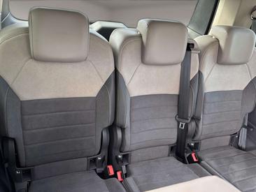 Volkswagen Multivan Style — photo 15
