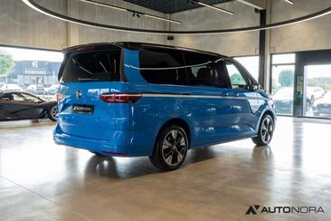 Volkswagen Multivan TSI — photo 4