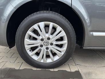 Volkswagen Multivan — photo 7