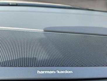 Volkswagen Multivan Edition — photo 11