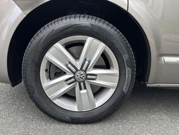 Volkswagen Multivan 4Motion Highline — photo 8