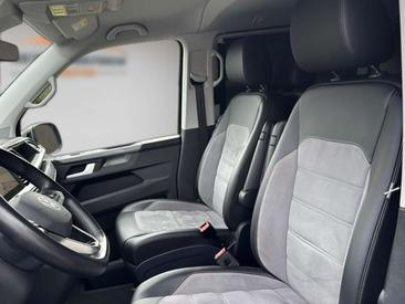 Volkswagen Multivan 4Motion Highline — photo 9