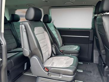 Volkswagen Multivan — photo 12