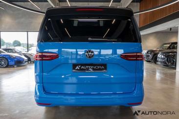 Volkswagen Multivan TSI — photo 9