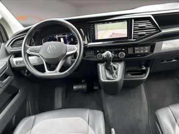 Volkswagen Multivan 4Motion Highline — photo 12
