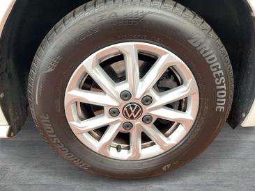 Volkswagen Multivan — photo 10