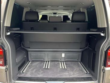 Volkswagen Multivan 4Motion Highline — photo 15