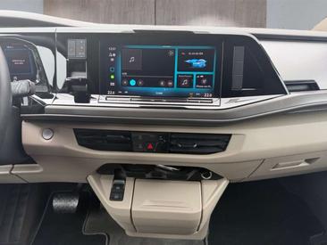 Volkswagen Multivan — photo 11