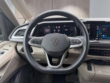 Volkswagen Multivan — photo 12