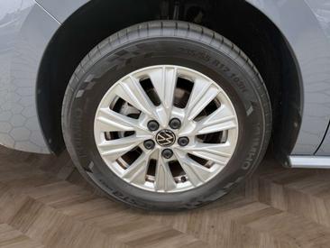 Volkswagen Multivan — photo 14