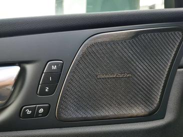 Volvo XC60 B5 — photo 15