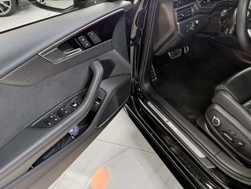 Audi RS4 Competition — photo 14