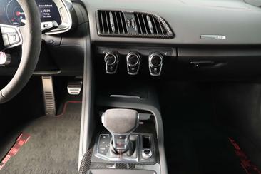 Audi R8 Performance — photo 23