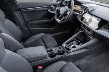 Audi S3 Sportback TFSI — photo 7