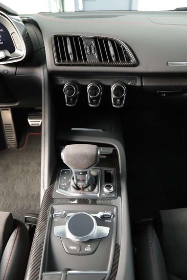 Audi R8 Performance — photo 24