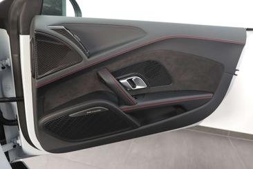 Audi R8 Performance — photo 30