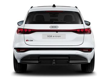 Audi SQ6 E-tron Blanc — photo 3