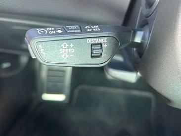 Audi A6 S Line Avant 40 TDI — photo 12