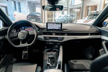 Audi RS4 Avant — photo 13