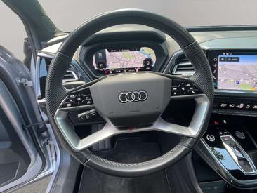 Audi Q4 E-tron S Line 40 E-tron — photo 11