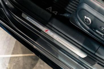 Audi RS4 Avant — photo 8