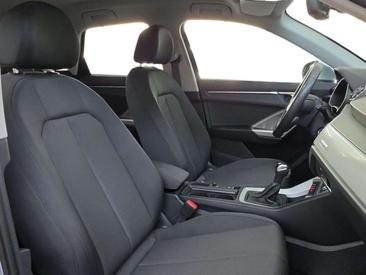 Audi Q3 Business Advanced 35 TDI — photo 7