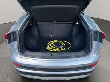 Audi Q4 E-tron S Line 40 E-tron — photo 19