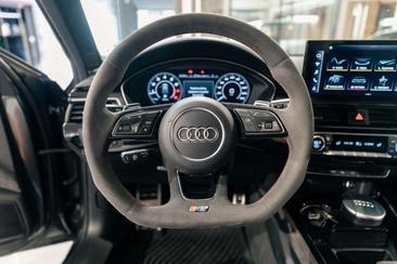Audi RS4 Avant — photo 14