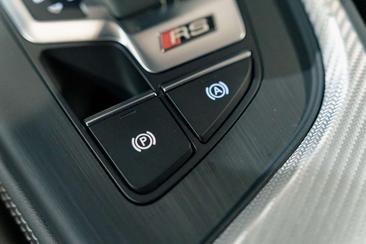 Audi RS4 Avant — photo 29