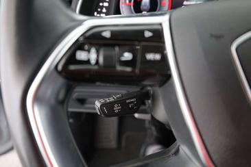 Audi A6 Avant 40 TDI — photo 17